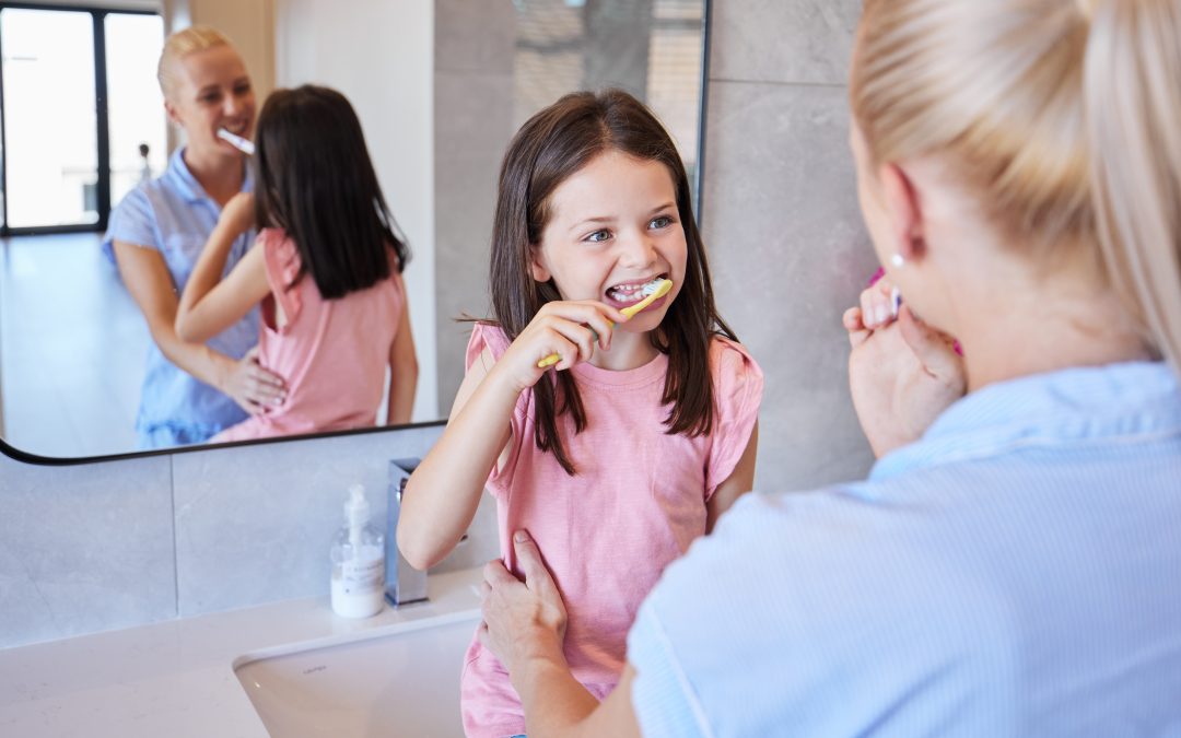 Piccoli gesti, grandi abitudini: insegnare ai bambini l’igiene orale con il sorriso